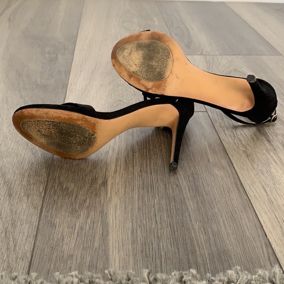 Black Heels - Picture 5 of 6